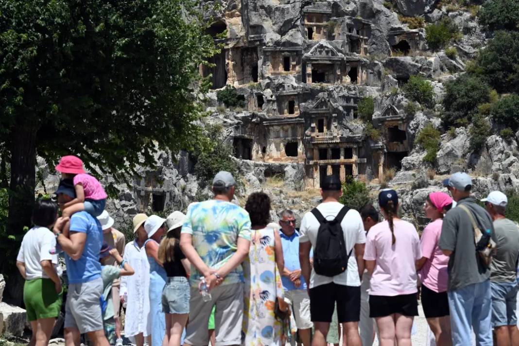 Antalya Ekim’de Çifte Rekor Kırdı 2